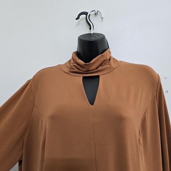 SUSAN GRAVER size Large Liquid Knit 3/4 Sleeve‎ Mock Neck Keyhole Tunic Copper - Picture 5 of 12